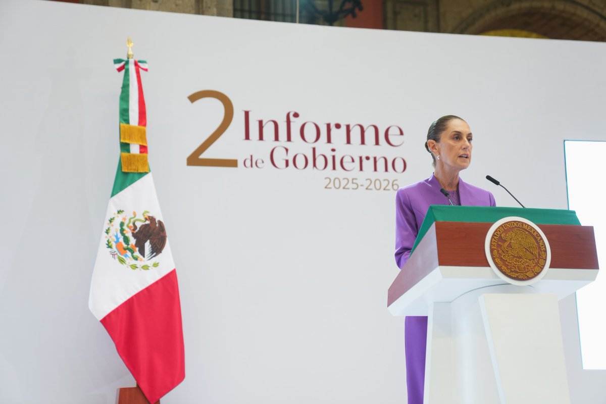 LaydaSansores's tweet photo. Querida PresidentA @Claudiashein has demostrado que se puede gobernar con firmeza sin perder la ternura; con inteligencia, sensibilidad y un profundo amor por México.

Desde Campeche te abrazamos y celebramos estos dos años de un gobierno que mira al sur y que escucha a quienes por tanto tiempo fueron olvidados.

Me llena de orgullo caminar a tu lado en esta transformación. ¡Felicidades, querida PresidentA!

#HonestidadYTransformación #CampecheConClaudia #ClaudiaDaResultados