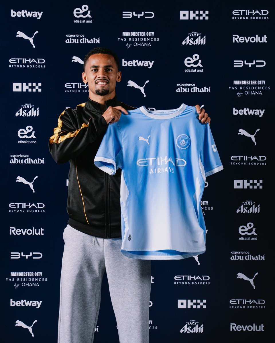 perfect_mcfc's tweet photo. Welcome to City Ndiaye 🩵 https://t.co/Si2wZ5fKtJ