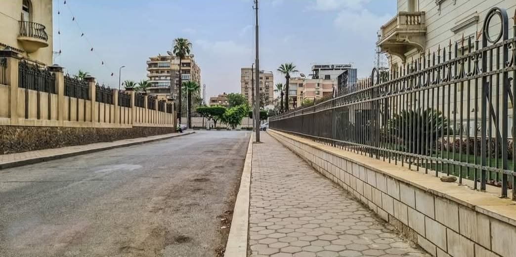 snnawnnas's tweet photo. الشارع قبل التطوير  كان شكله اجدد🌳 https://t.co/31D3Z4kOaZ