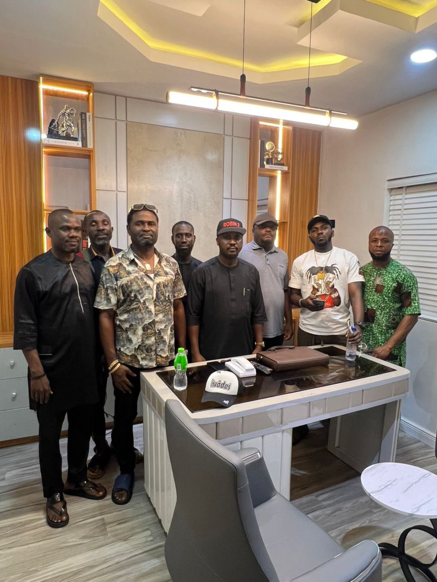 JoeKingrobin's tweet photo. The resistance force of Obio/Akpor!! Rivers State will be O.K https://t.co/jilPmqSRj9