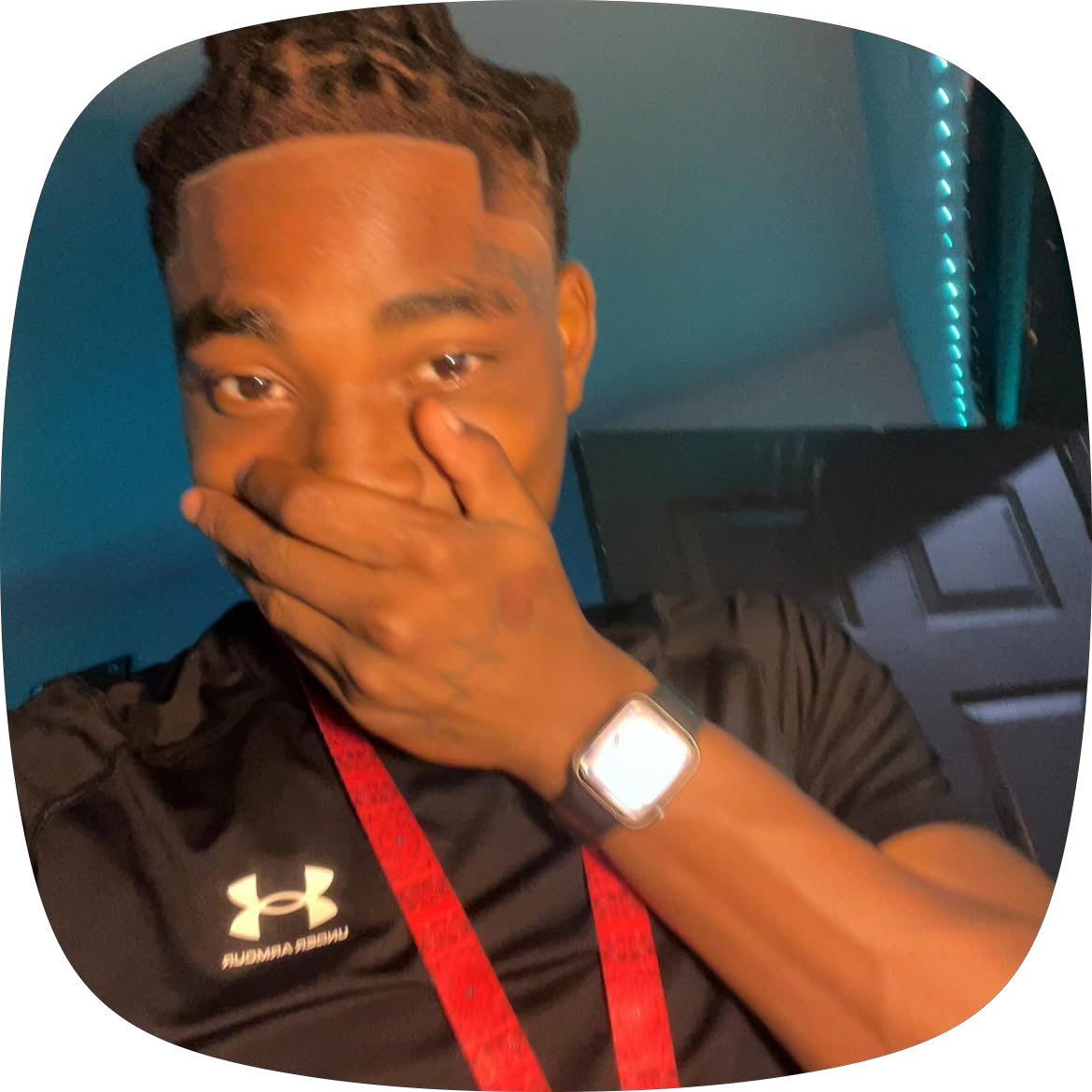 JayyK4N's tweet photo. I still tell you u look good even tho yk you finee, it’s a Rollie on yo rist it’s a Rollie sitting on mine
#cincinnati #cincy #513cincy https://t.co/3egO43qjUd