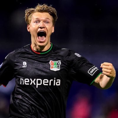 MeesterM4's tweet photo. #nieuweprofielfoto https://t.co/k5OzTP2jsB