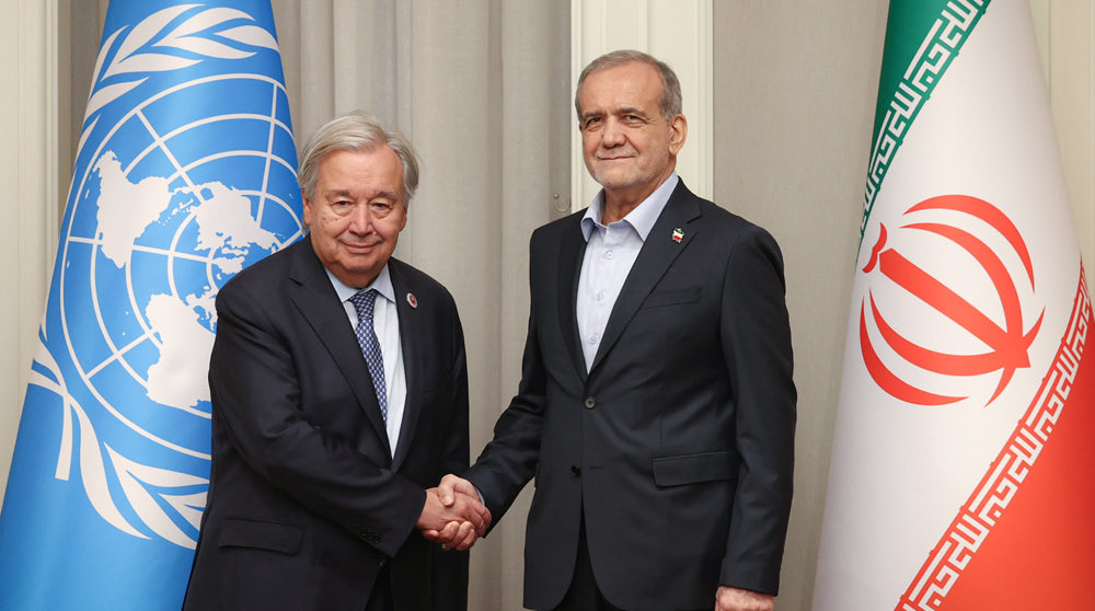 HillelNeuer's tweet photo. UN spokesman effectively confirms: Secretary-General Guterres just met with the Iranian regime president and failed to say one word about the tens of thousands of Iranian protesters whom they massacred. 

What happened to all that UN talk about human rights and international law? https://t.co/iQJl43FhRf