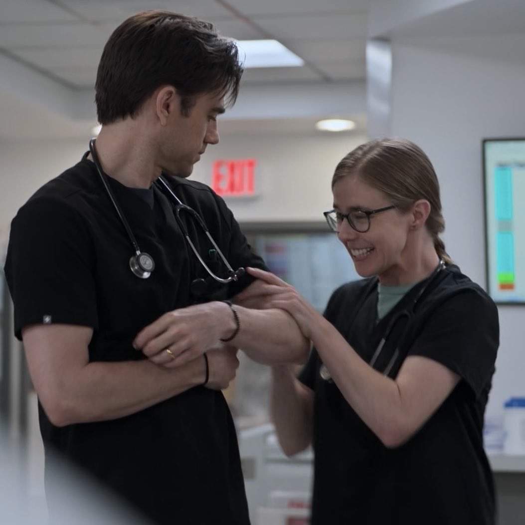 drskingdon's tweet photo. that’s her emotional support bicep!!!! https://t.co/HdPT6sD7YG