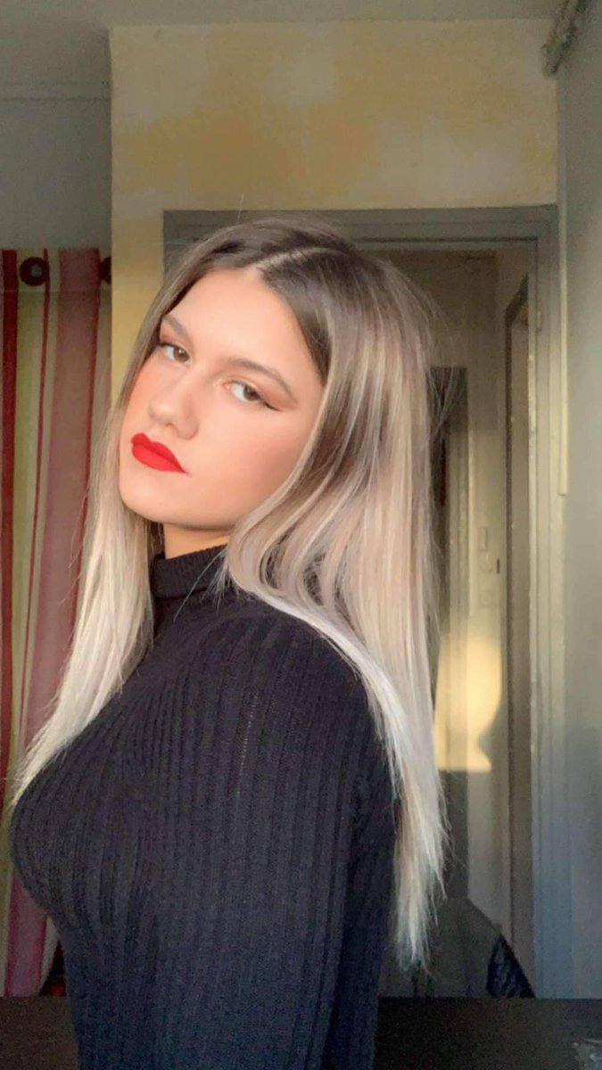 _eemiiilie_'s tweet photo. Refaire mon blond et tu vas payer ou y contribuer c’est 200 € boloss😋 https://t.co/576hpDqjEB