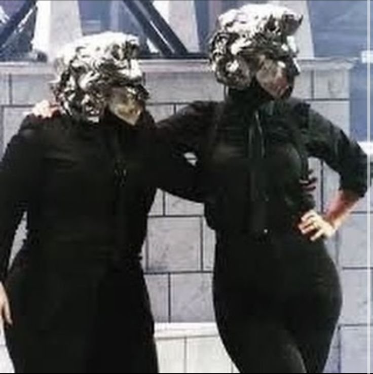 cirrus__cumulus's tweet photo. Cirrus x Cumulus
A bonded pair summoned together when Copia tried to only summon one ghoulette, but there was no way that Cirrus was leaving her bondmate behind...... The lionesses......... https://t.co/Lf7Q9evu4C