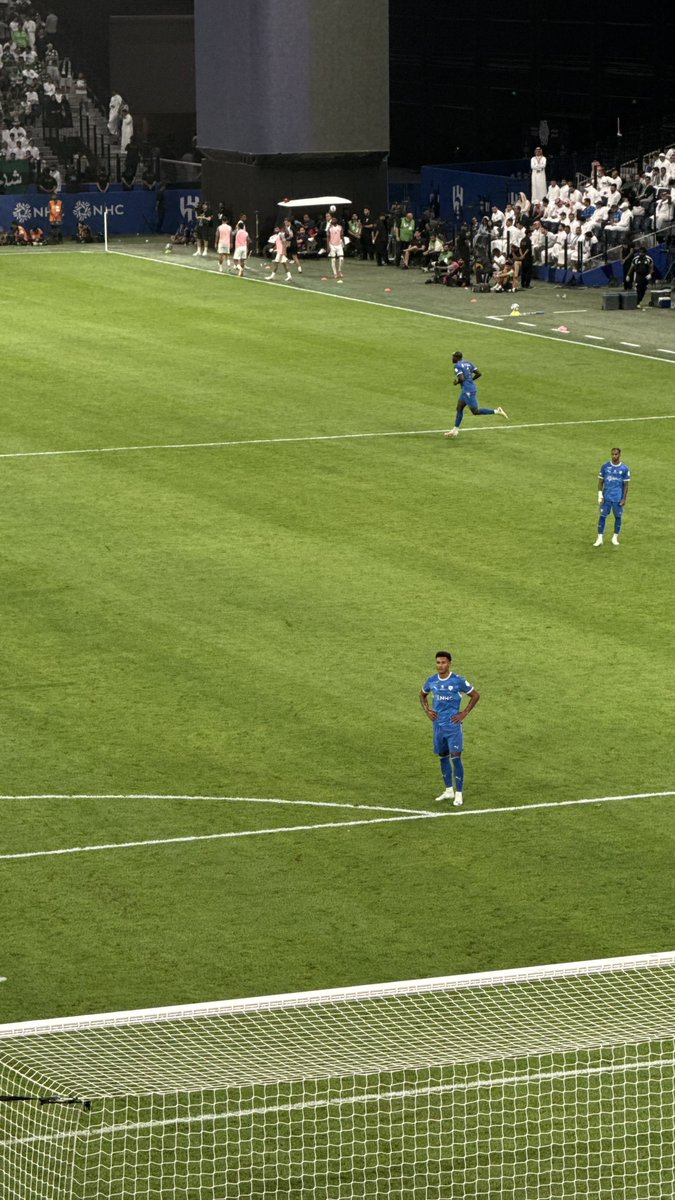 __slom1's tweet photo. أولي واتكينز 🔥🔥
#الهلال_الأهلي https://t.co/JNnY4nIsRo