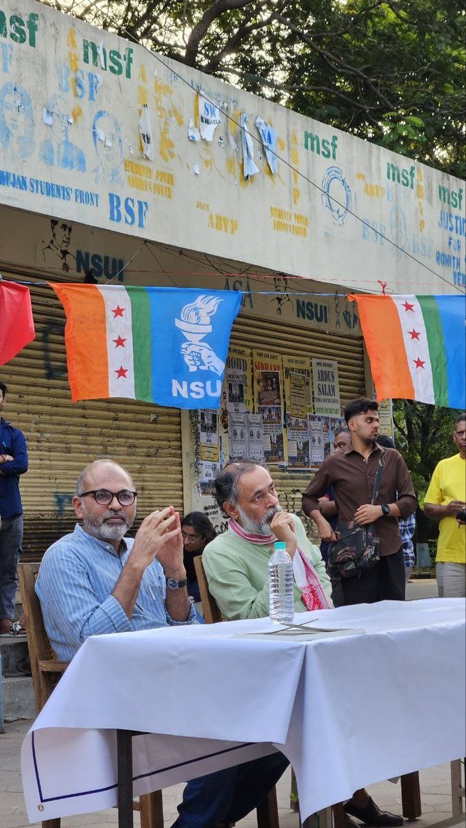 nsuiuoh's tweet photo. Glimpses from @_YogendraYadav and @BBhangya's public lecture at HCU regarding public protest and future of resistance in India. 

#jantarmantar #GenZ #paperleak https://t.co/JRAKtRs7U7