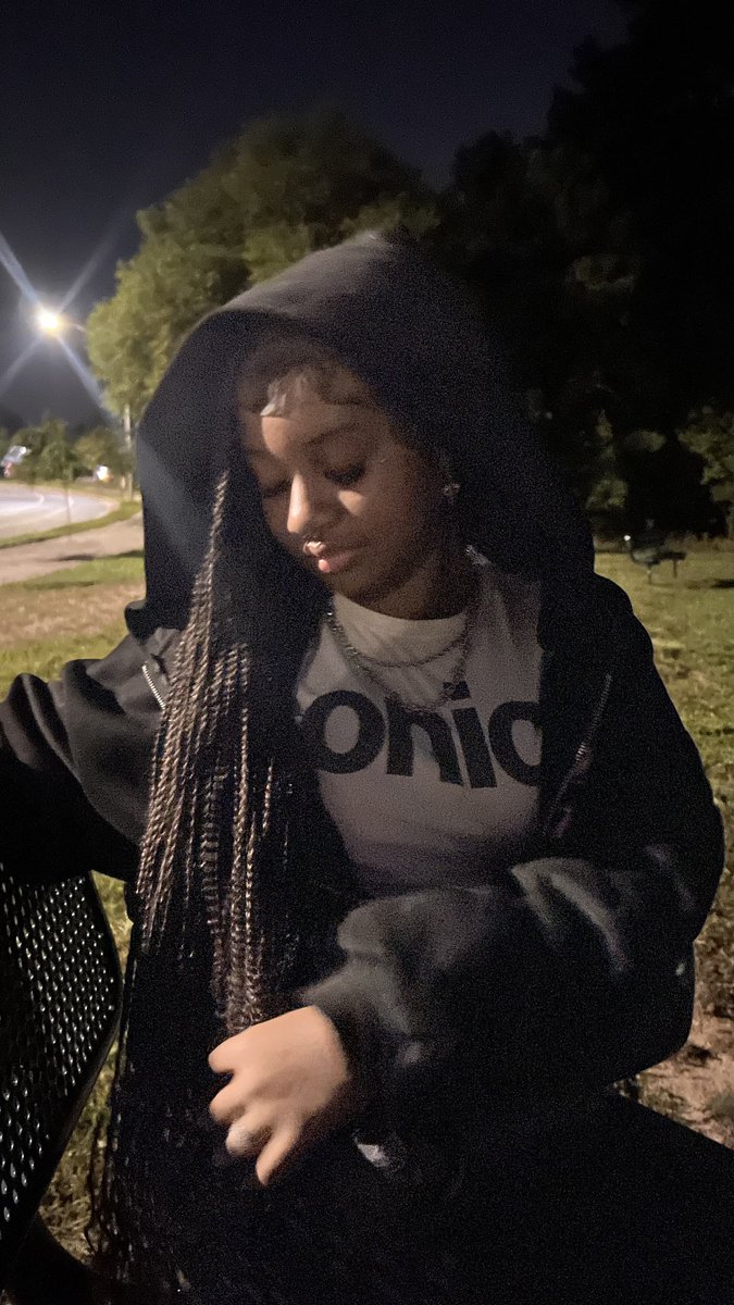 goddessajjj's tweet photo. i need me a new finsub to pay me so i can buy new outfitsss 😩😚😚
#finslave #dommie #cuck #findom #cashdom #cashcow #paypig #tribute https://t.co/2mo5lkSXiU