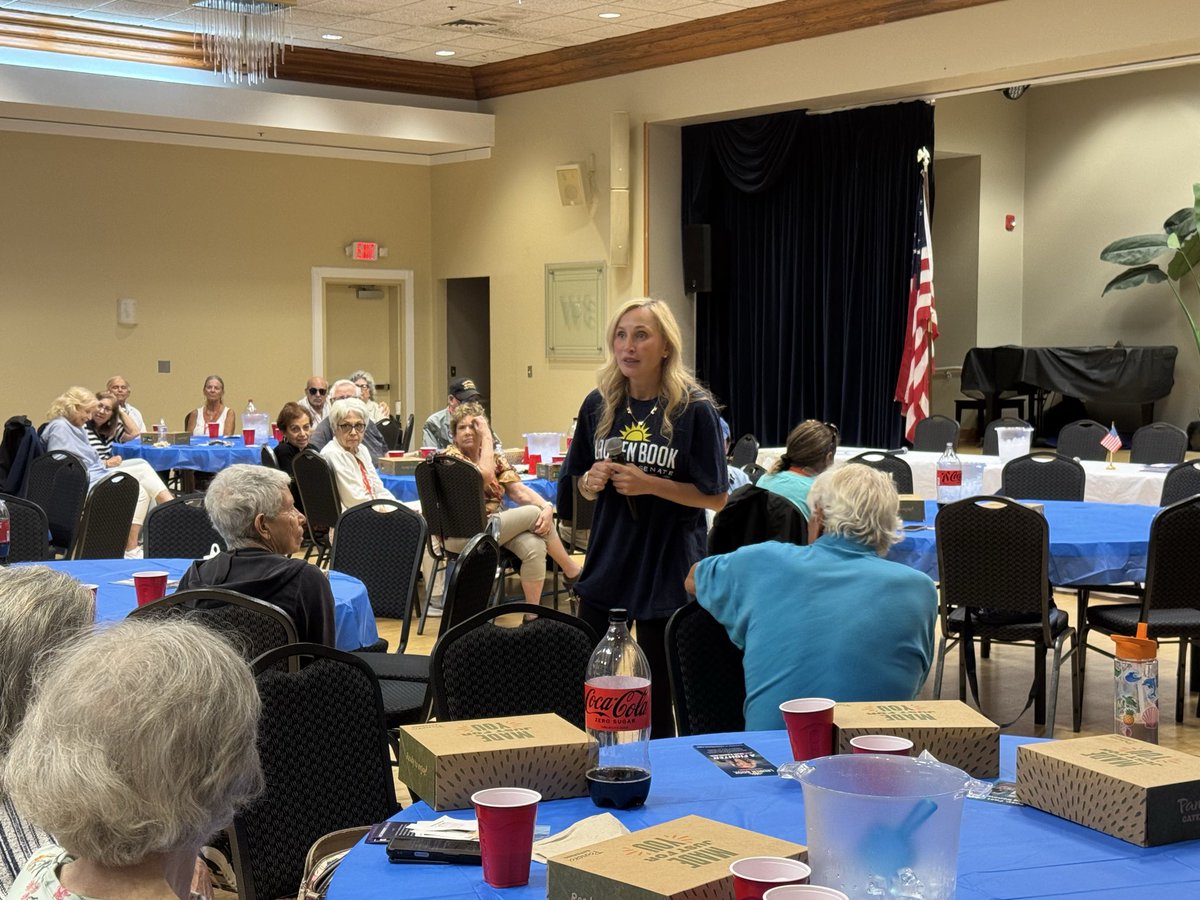 LeaderBookFL's tweet photo. Thank you to the Wynmoor Democratic Club in Coconut Creek for having us! It was a great opportunity to connect with local Democrats, hear directly from the community, and talk about the issues that matter most — from affordability and health care costs, to public safety and more. 

Grateful for the conversation, the thoughtful questions, and the opportunity to share our vision for a stronger Florida. 💙