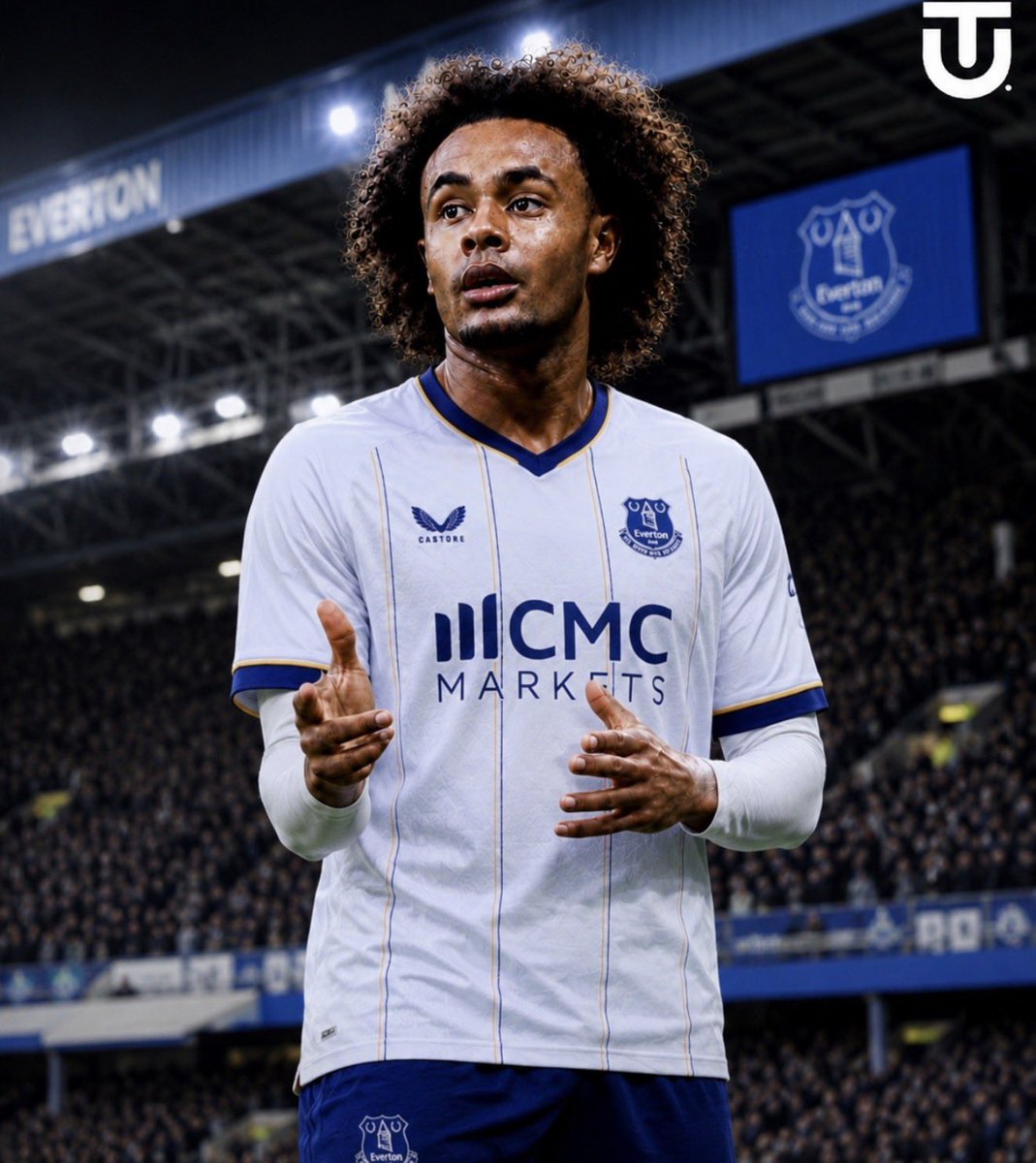 Utdtruthful's tweet photo. 🚨 𝐁𝐑𝐄𝐀𝐊𝐈𝐍𝐆: Manchester United have REJECTED a £10m offer to loan Joshua Zirkzee and cover his wages. #MUFC [@SkySportsLyall] https://t.co/xpEXVij9s4