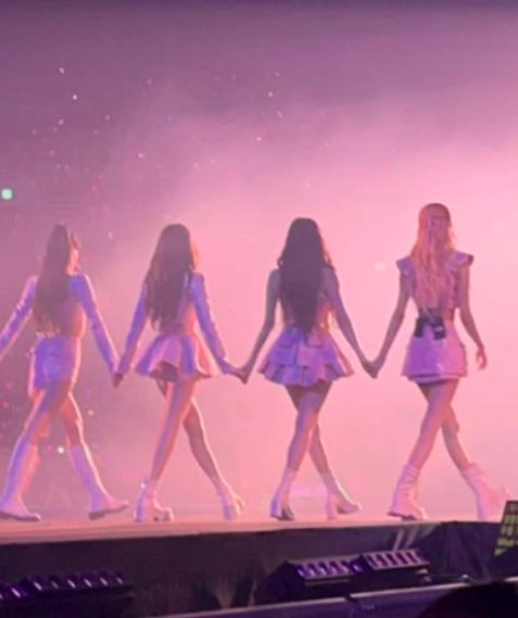 AboutMusicYT's tweet photo. 3 years ago today, BLACKPINK concluded the Born Pink World Tour. https://t.co/I4q3i1STb7