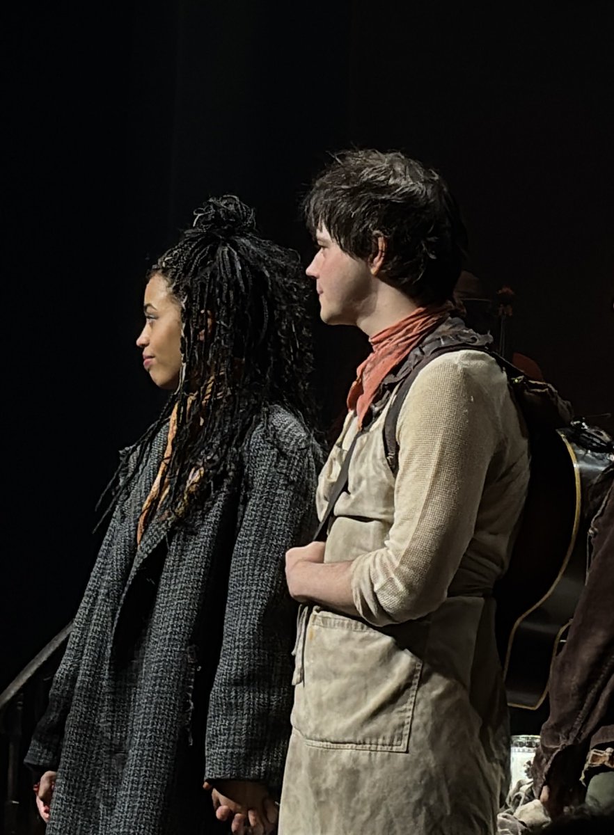 sunshin3_wolfe's tweet photo. what do you mean last bow was 6 months ago. HALF A YEAR????? still feels like yesterday https://t.co/hDBfGfyzzp