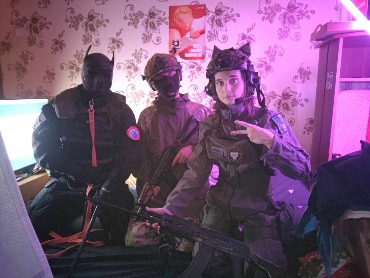 elka_ts's tweet photo. What do you think of my German photo as a pilot?
#fakegun #airsoft #strikeball https://t.co/yoX2kVAE37