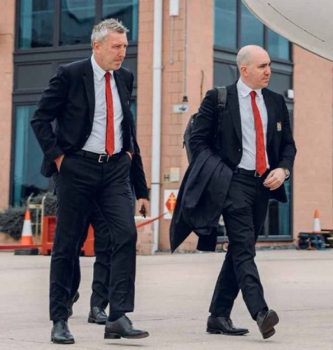 JessMUFCx's tweet photo. Get them out of the club another season ruined 😡 #INEOSOUT #Glazersout https://t.co/180dS7Sfb8