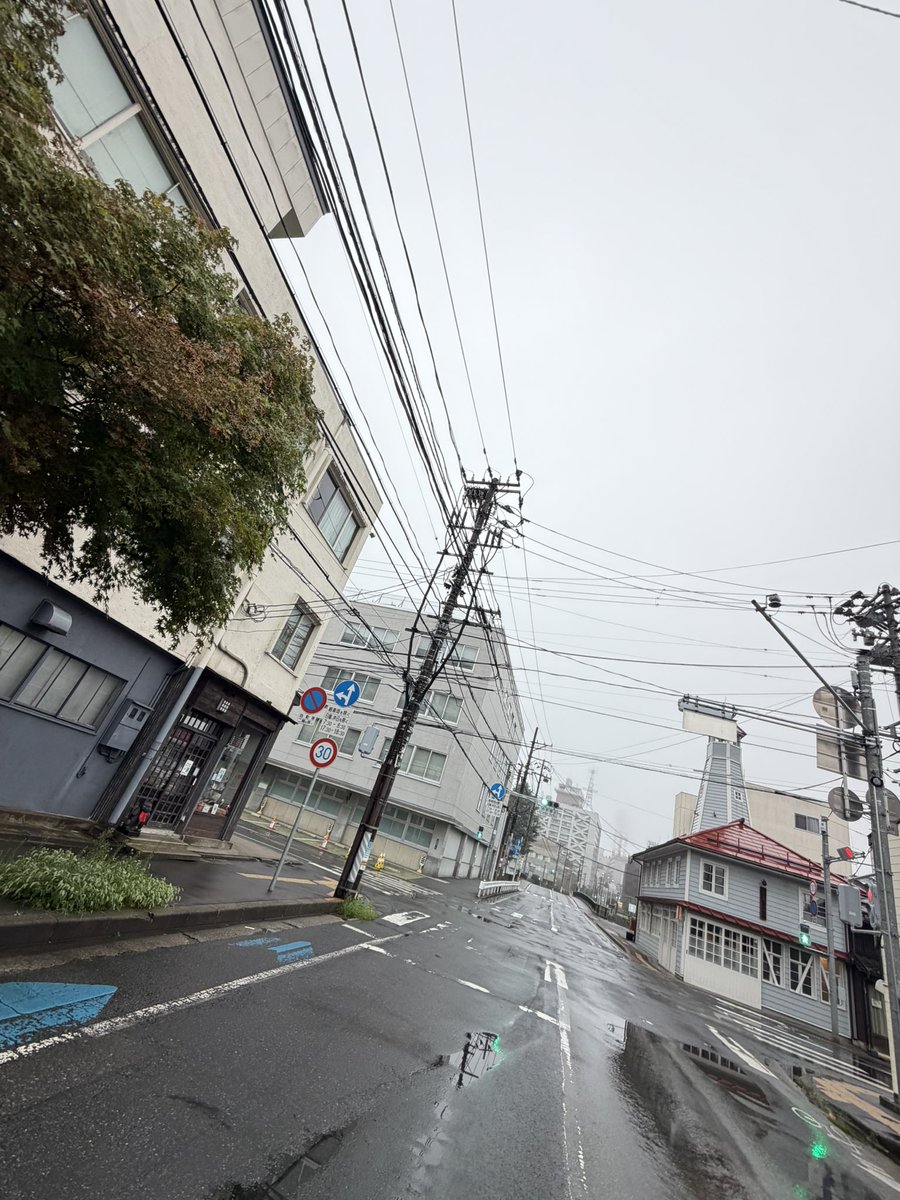 sirasawasnbei's tweet photo. おはようございます
6時23分
#南部せんべい #岩手県 #Morioka #盛岡市 #紺屋町 #白沢せんべい店 #看板娘 #看板お兄さん https://t.co/vfdptcwCRs