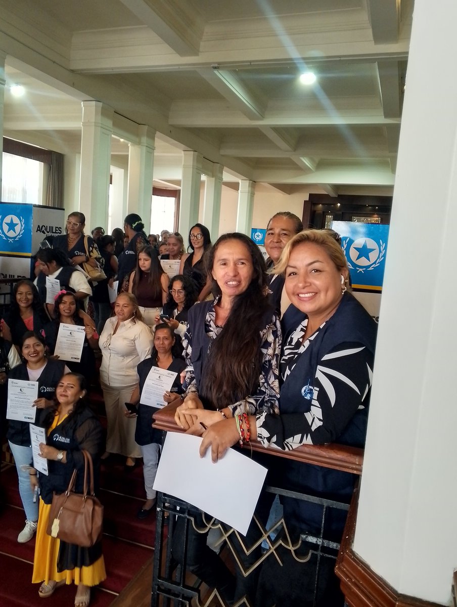 AnnyM2412's tweet photo. Un Nuevo Paso para el Cambio 
Seleccionadas en las nuevas Lideresas 74 mujeres que deseamos el Cambio para 
Nuestra Cuidad Guayaquil 
Para la Sociedad y
Para Nuestra niñez del futuro https://t.co/3RkZ5jXHkG