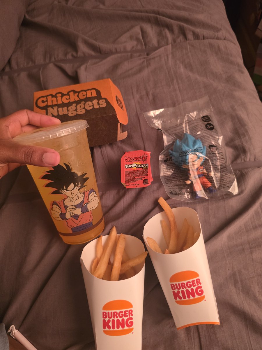 graphicpikachu's tweet photo. I wasted no time getting this lmao and I got the toy I wanted🤣 https://t.co/lobO1qIzzN