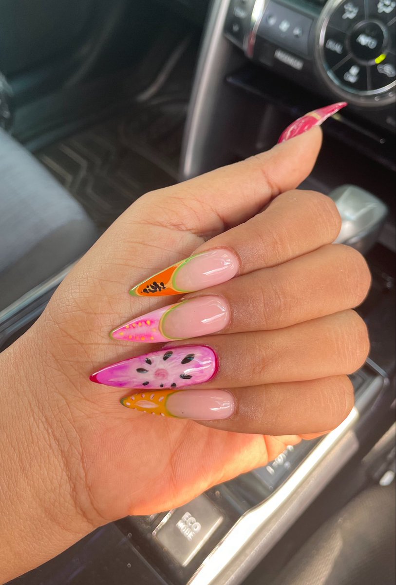 alikklechange's tweet photo. The new set . My love had the idea of doing a fruit nails set but with Jamaican fruits as a twist to the popular design and @DXLIV_ made it happen!!! 

44sculpted on INSTAGRAM https://t.co/quhrPBMccV
