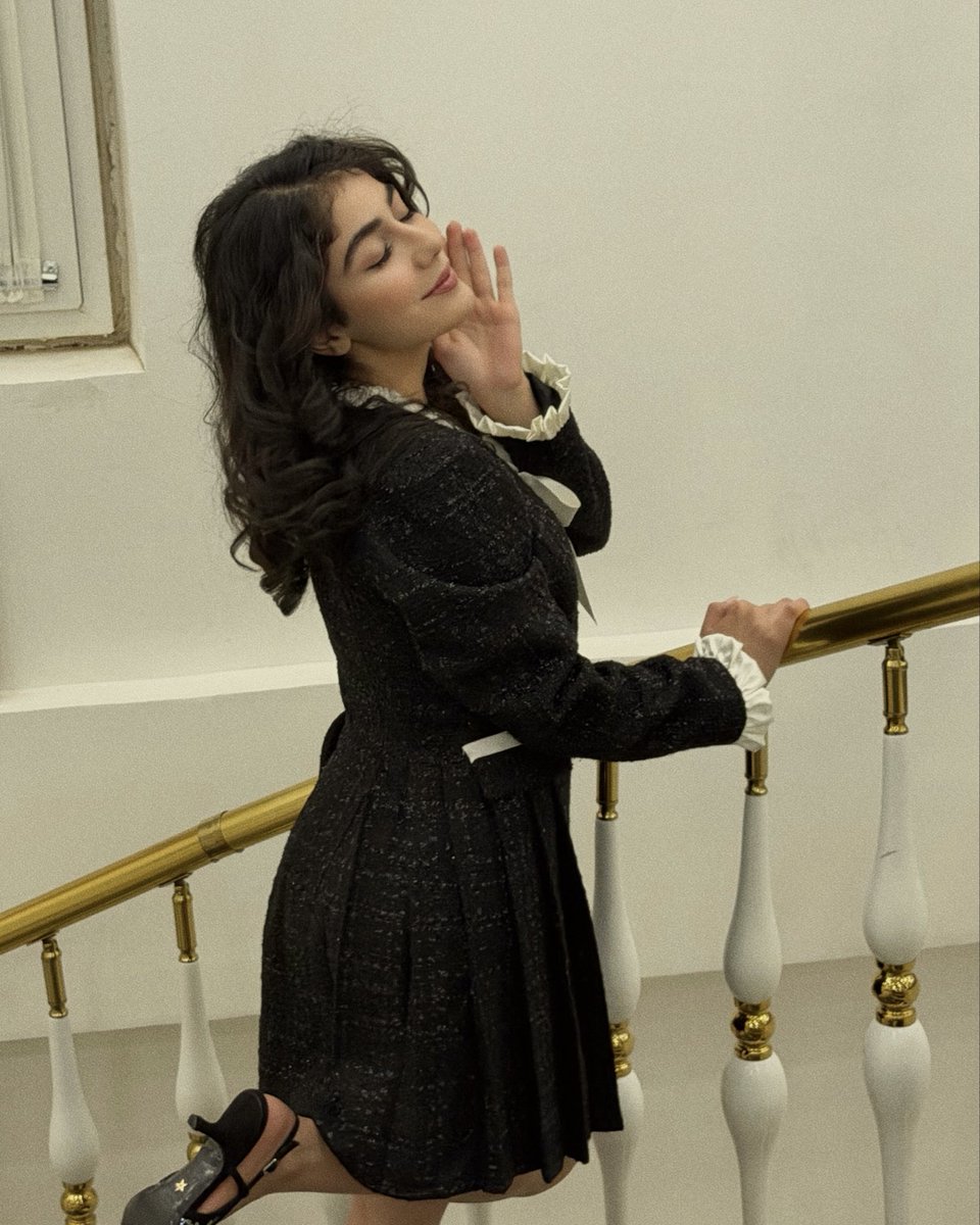 _iaminthemoon_'s tweet photo. راضیم از خودم.💄💘 https://t.co/n2R1V91HR7