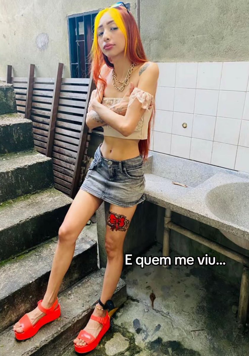 agpassini's tweet photo. Com toda certeza foi o da Ruivinha de Marte https://t.co/RRWDZ4mwXu