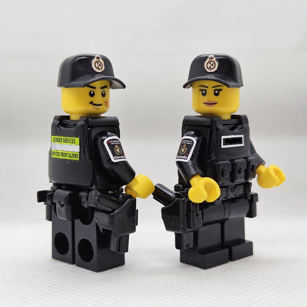 legocopgta's tweet photo. LegoBSO with their new molle vest.
#legocop #lego #bso #minifigure https://t.co/eLSf3IXoJD