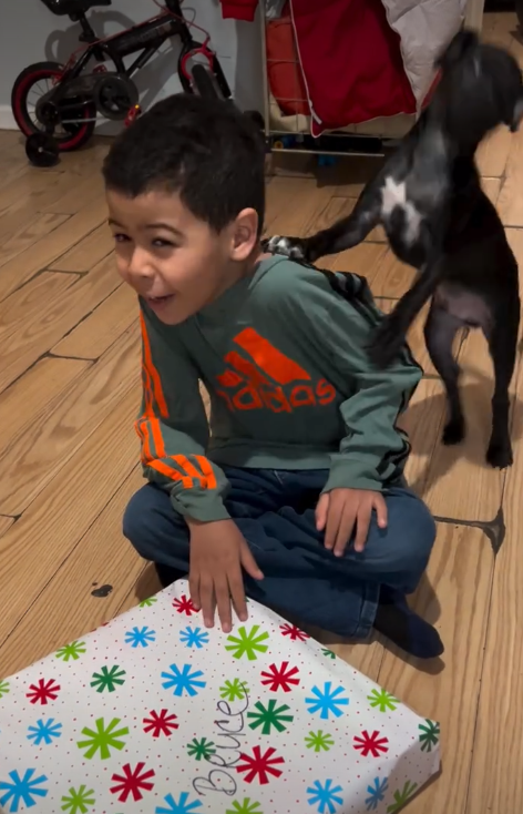 ryeskripees's tweet photo. HAPPY BIRTHDAY ROBLOX https://t.co/OZDGmGNxGc