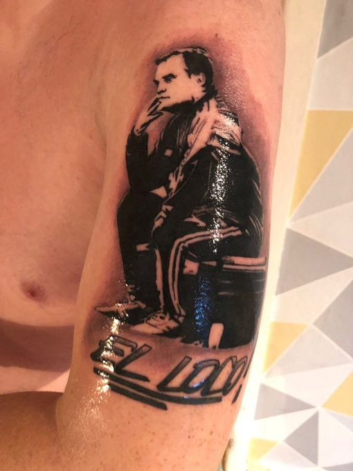 ExtremeFootbal4's tweet photo. Great tattoo. belongs to @ryanfieldhouse. 

#ElLoco https://t.co/DdX7rpsN6V
