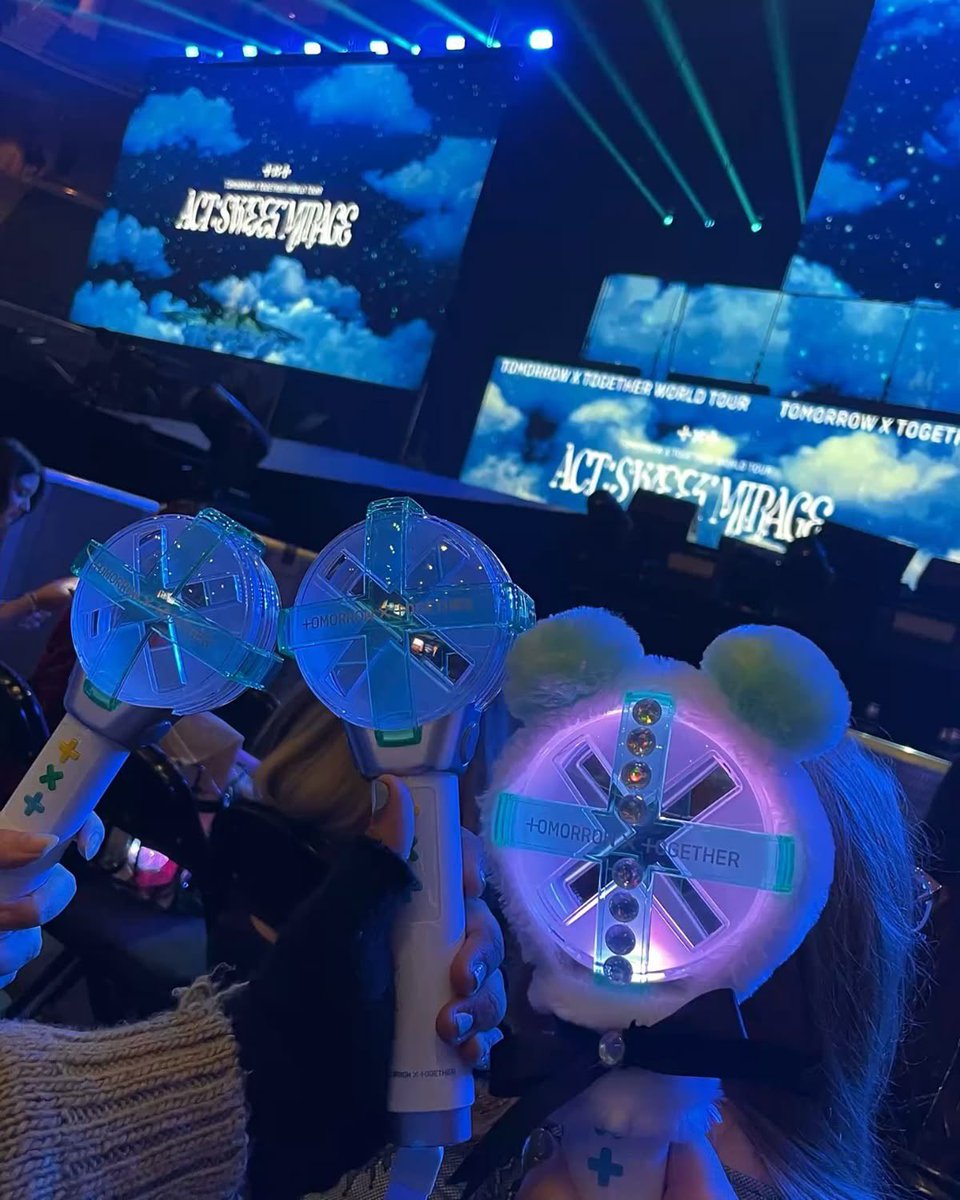keyluvstxt's tweet photo. Roupas que eu usaria no show do TXT no Brasil, a thread;

#TXTCOMETOBRAZIL https://t.co/6LKi9SMuV2