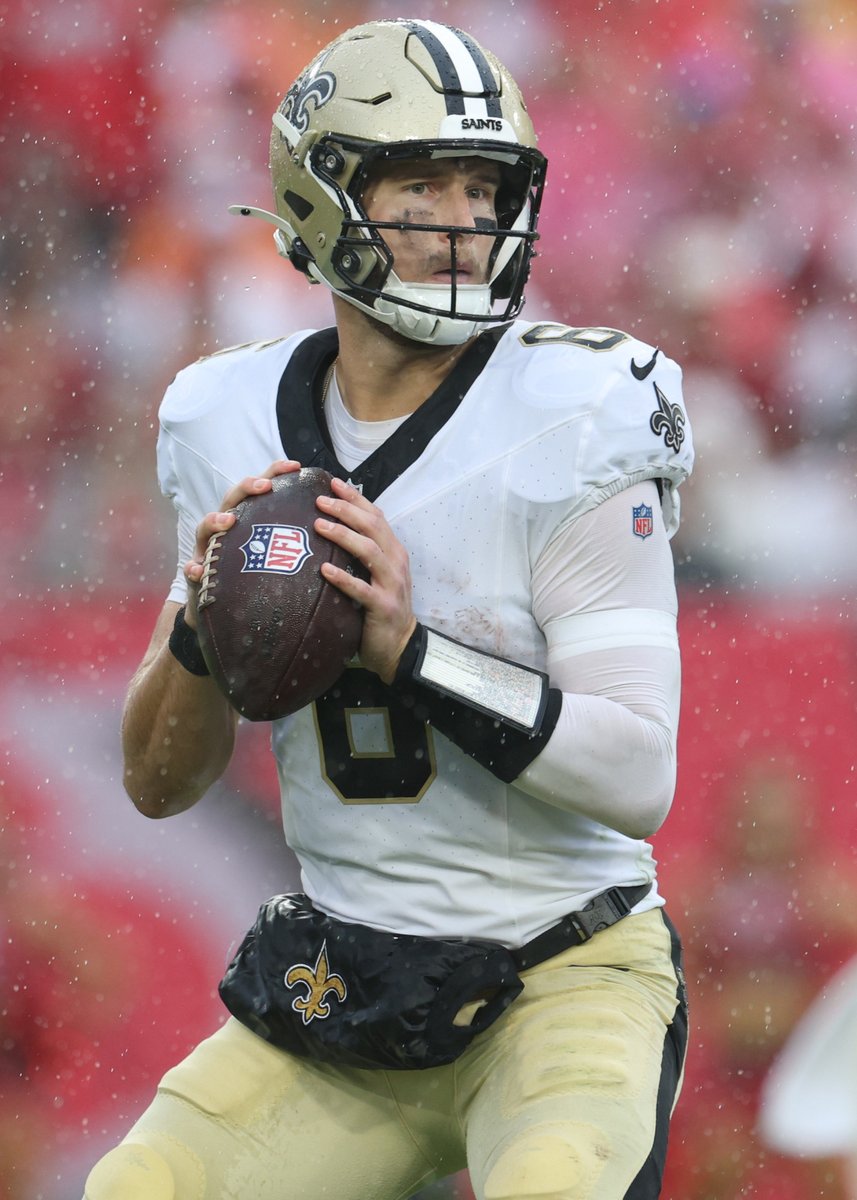 KalshiSports's tweet photo. JUST IN: One Kalshi user has $1,870 on Tyler Shough to win NFL MVP this season

$185,636 potential payout on Kalshi. https://t.co/14J2ubtefS