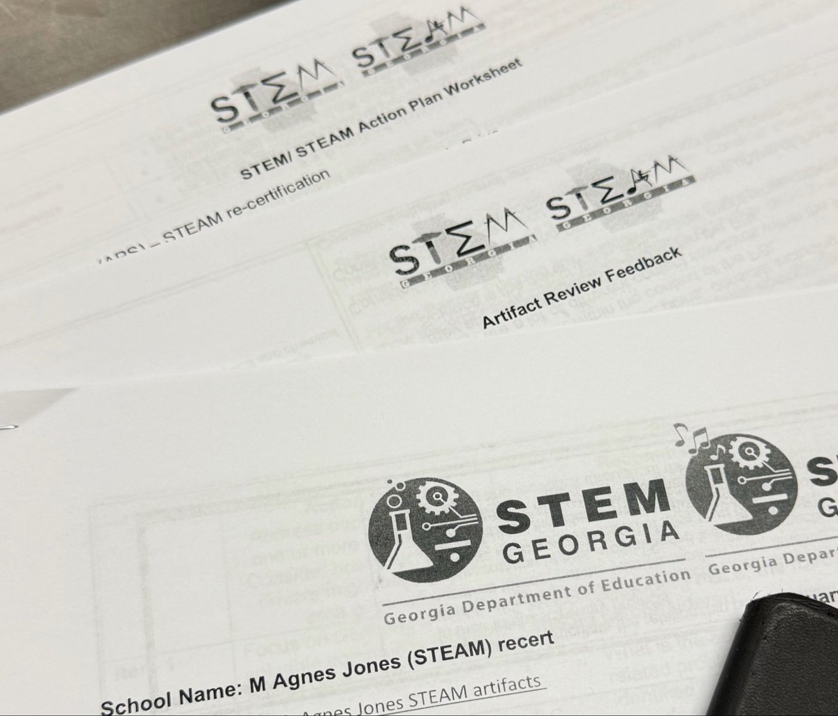 apssteam's tweet photo. Great planning session with the STEAM Committee @APSMAJ_Elem @DocSTEM #steaminaction https://t.co/F9XxJi8KG7