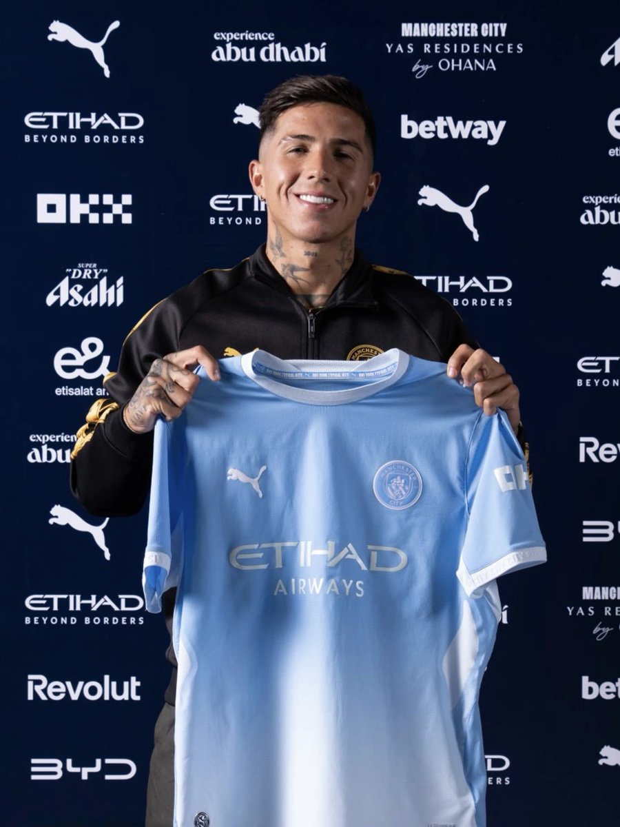centregoals's tweet photo. Enzo is now 𝐂𝐈𝐓𝐘 Blue.🔵 https://t.co/9S7LBkrYIw