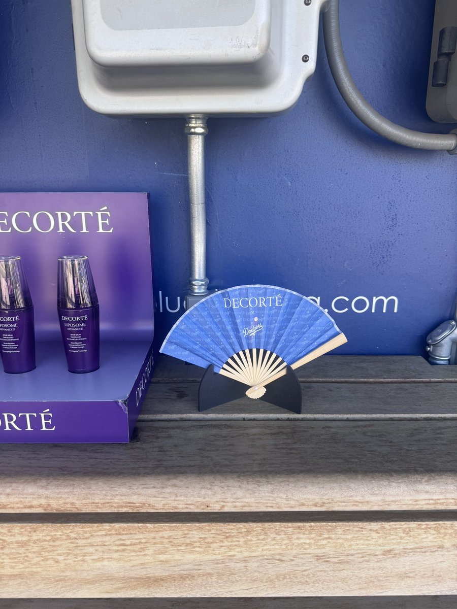 DodgersBeat's tweet photo. Decorté Fans https://t.co/jBdpP4I5pC