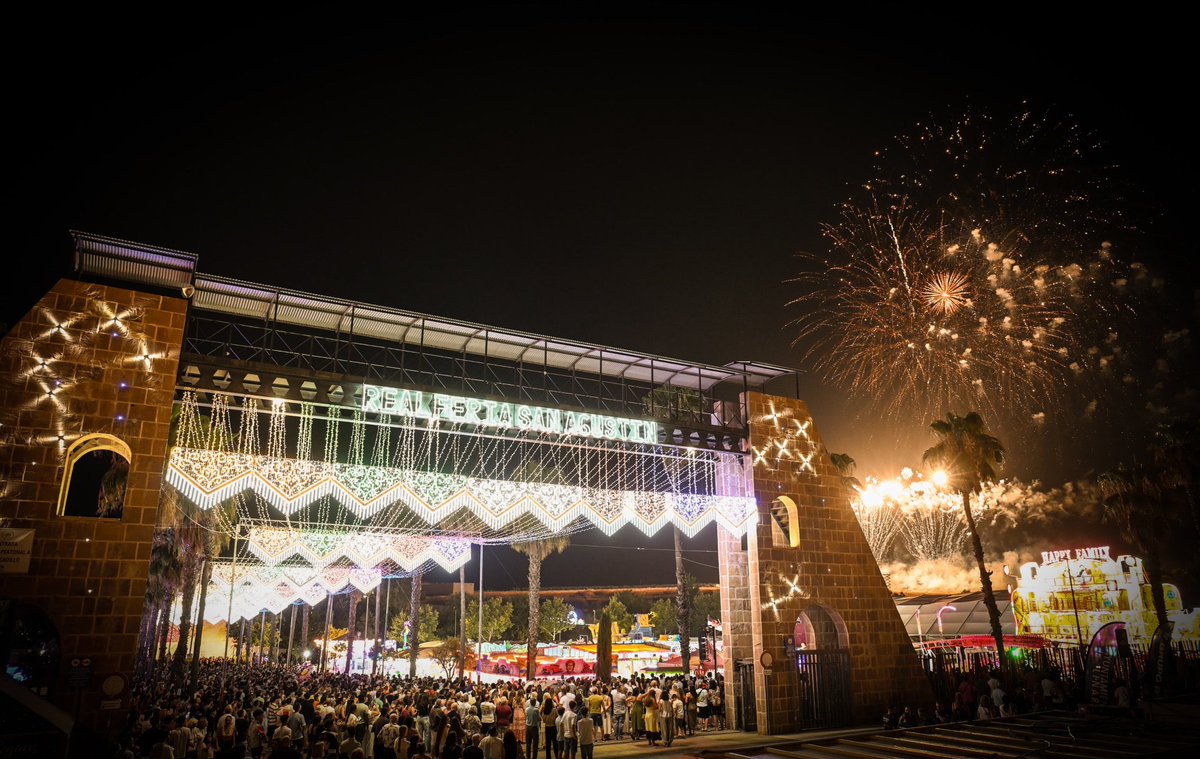 RadioGachi's tweet photo. 🎙️ Aquí estoy porque he venido, porque he venido aquí estoy. Si no le gusta mi canto, como he venido me voy.

🎡 “¡Nos vamos, Don Fernando! Pero volveremos.”

📸 @Visualystudio 🥇 https://t.co/rdzbhLkJxS