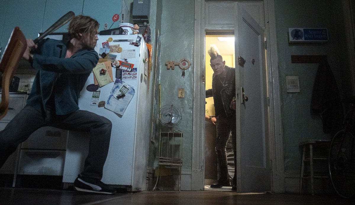 sophieaustbfan's tweet photo. New Photos of Austin Butler as Hank Thompson & Matt Smith as Russ in The 2025 Movie #CaughtStealing 🤩🧡🧢⚾🚔🚗 🔫
📸 Mark Friedberg
#AustinButler #ReginaKing #MattSmith #BadBunny https://t.co/0qn9ibP2EN