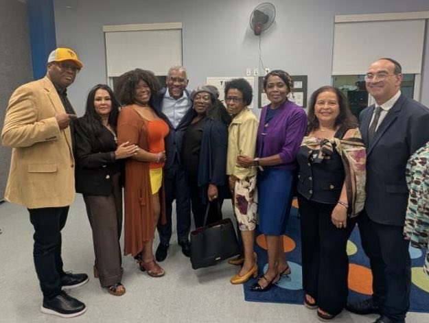 RepGregoryMeeks's tweet photo. Thank you to Pres. Williams and members of The Heart of Rockaway for hosting an important community meeting. These conversations are one of the best parts about serving #NY05 because I get to hear directly from constituents about issues that matter the most. I appreciate all who participated in making our community stronger.