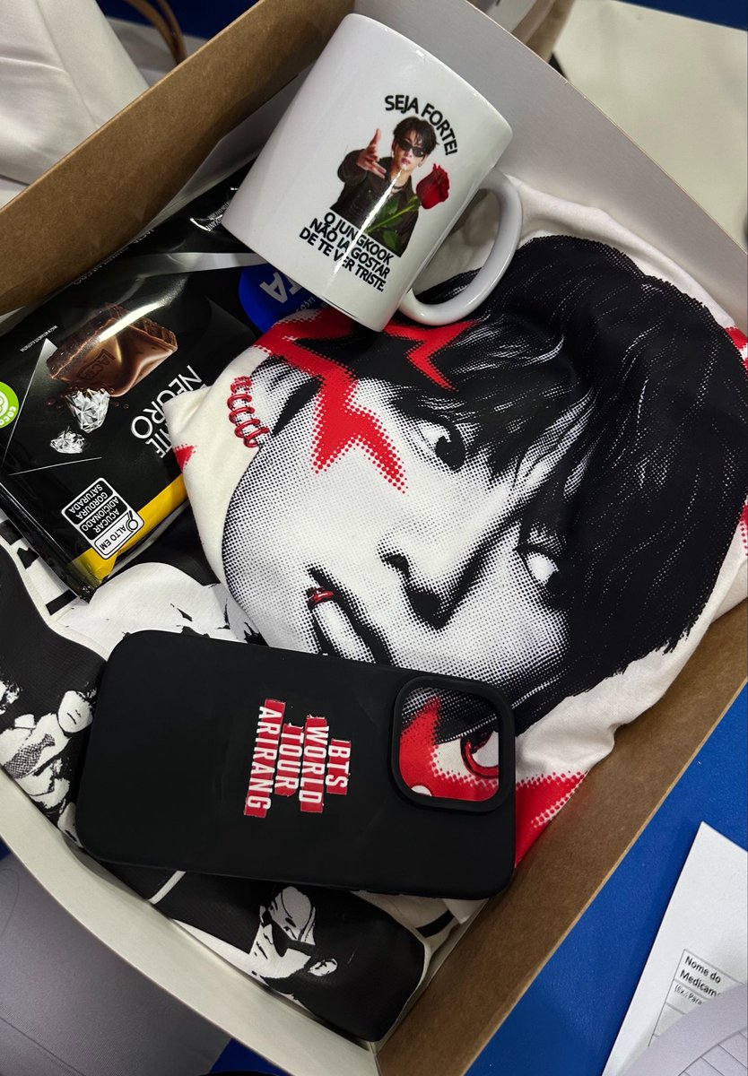 jkseasons's tweet photo. EU VOU CHORAR COM MEU PRESENTE DE ANIVERSÁRIO https://t.co/roVizBBsw1