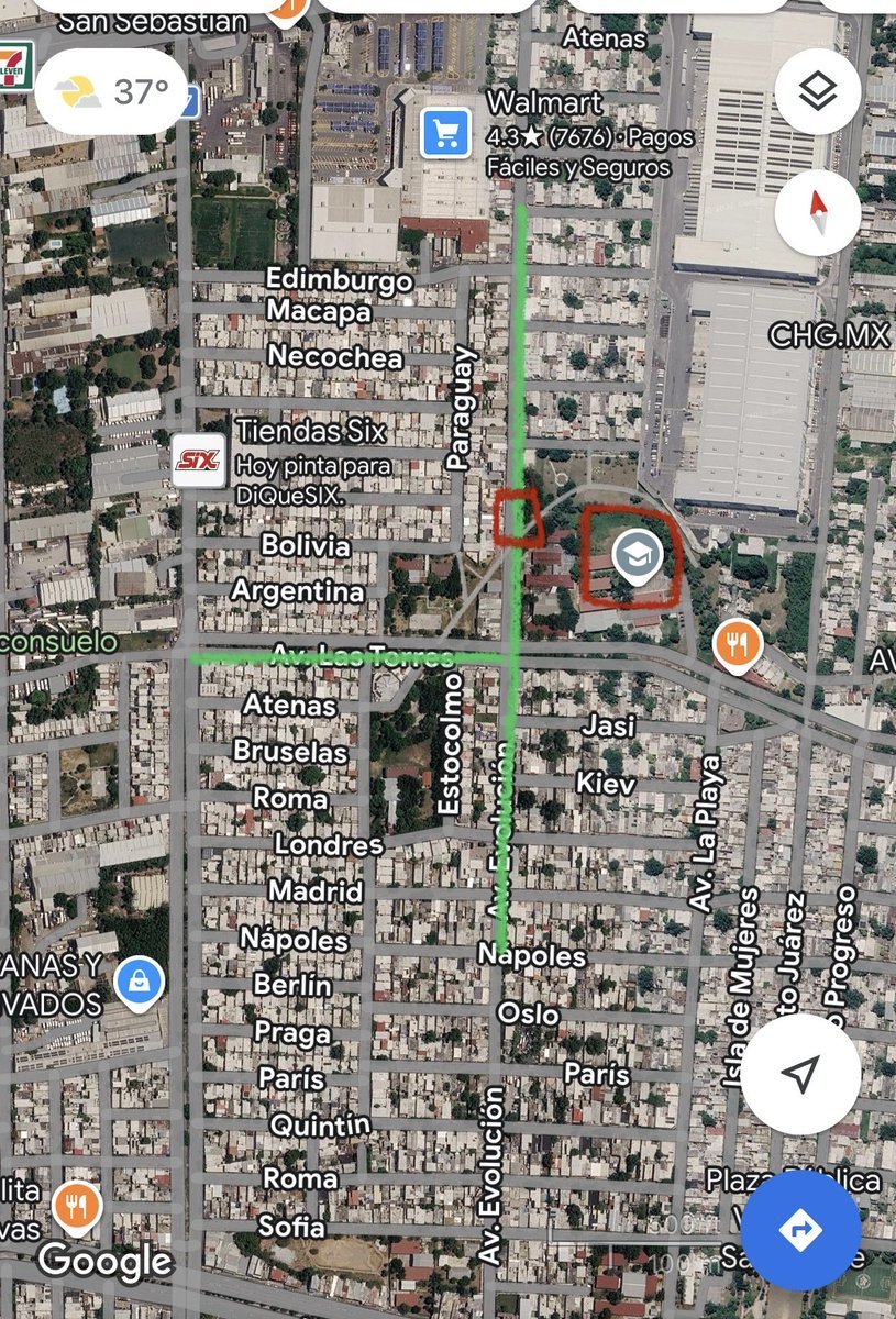 RubsCorp's tweet photo. REPORTE URGENTE: Lleva semanas las fugas de aguas negras en alcantarilla a un lado de la Secundaria 58 Raul R. Frias (misma que necesita reacondicionamiento), atiendan las calles que estan llenas de Baches @JesusElizondoS @HectorGarciaNL @DiputadosMorena @MovCiudadanoMX https://t.co/bTpQlG5Ple