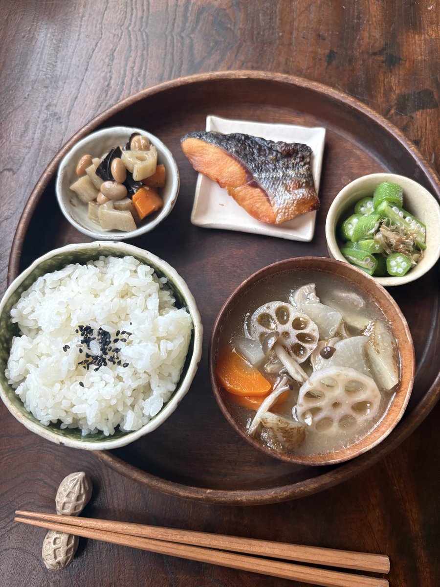 Yamasan_1110's tweet photo. 水曜日。あさごはん。 https://t.co/j4ysYoshxk