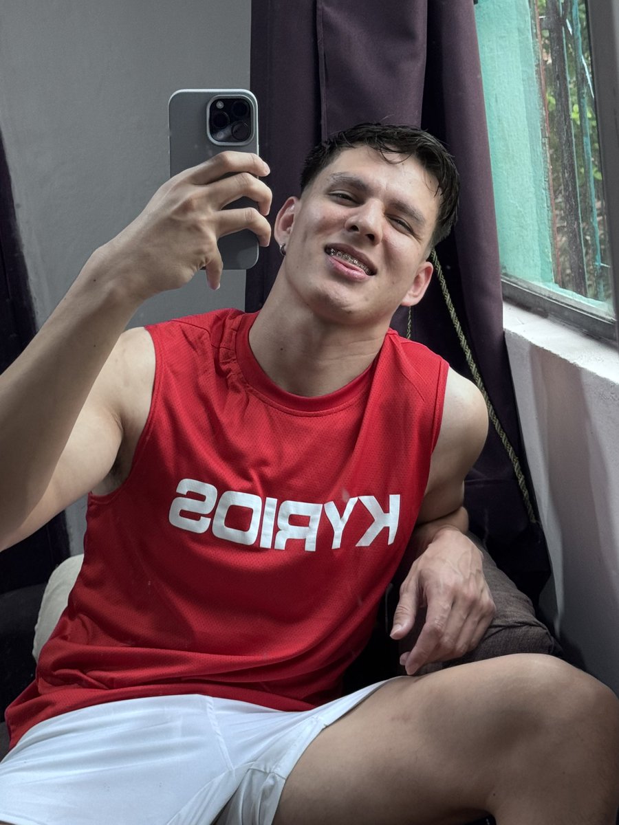 davidacostawv's tweet photo. Quieren ver cómo me rompen en orto?🥵 https://t.co/C5memhGzJ7