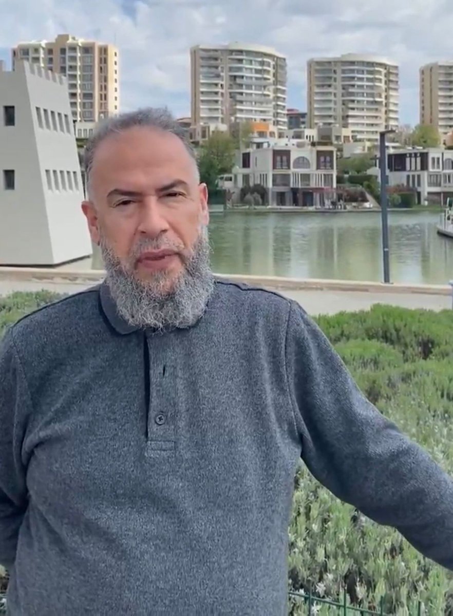 atharibrotherr's tweet photo. Is wearing pant shirt inappropriate for the Muslims?

See what the trustworthy scholars themselves wear:

• Shaykh Aḥmad Jibrīl - حفظه الله - 
• Shaykh Khālid al-Ḥāyik - حفظه الله - 
• Shaykh Abū ʿAlī al-Ḥasanī - حفظه الله - 
• Shaykh Māhir al-Faḥl - حفظه الله - https://t.co/tHutXbVGZs