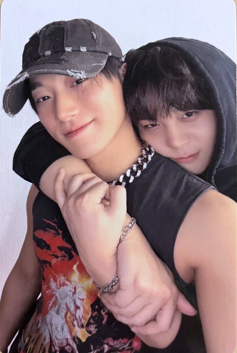 AlquitranVT's tweet photo. #ateez #AteezEdit 
BAD ateez japan 5th single campaign clean up versions https://t.co/MzPU4KiBog