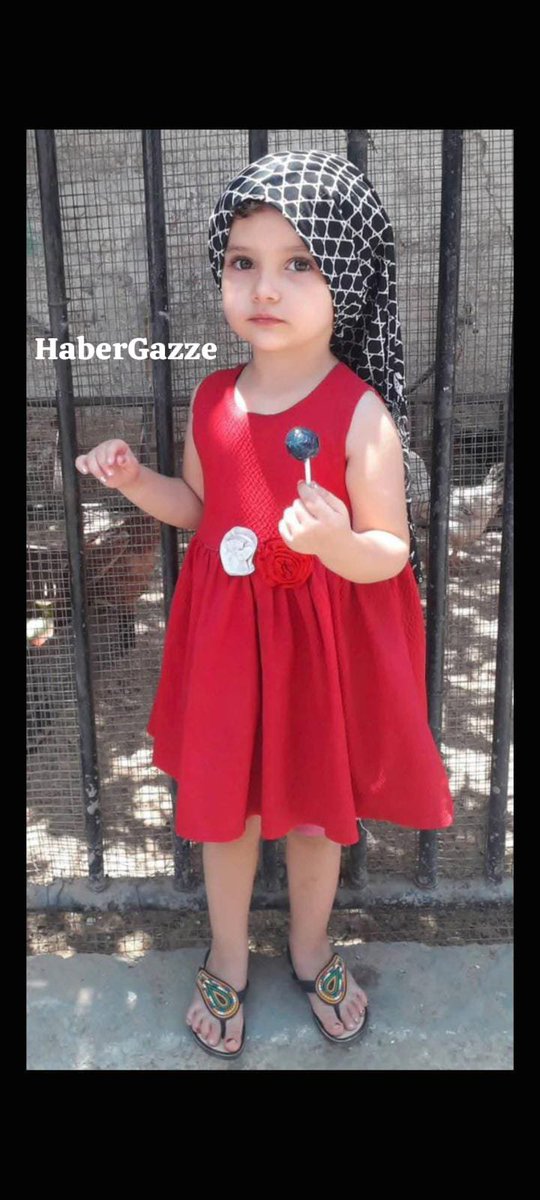 _GazaNews_'s tweet photo. İsra el-Hüseyin..

Bugün Gazze Şeridi'nin ortasındaki Deir el-Belah'ta işgalciler tarafından şehit edildi.

Hangi suçtan dolayı öldürülüyorlar bu masumlar... https://t.co/AmNPnrWUzZ