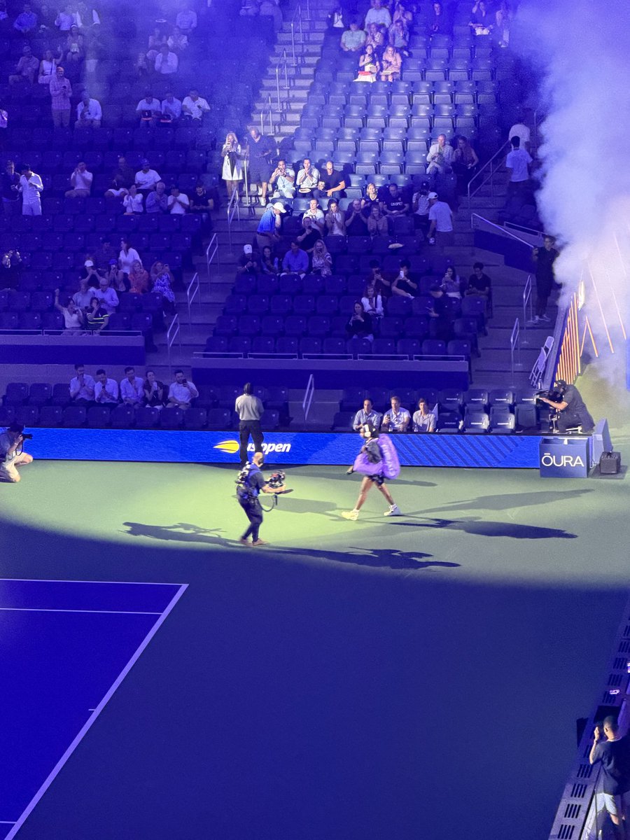 TennisNewsTPN's tweet photo. Here we go #nightsession #usopen https://t.co/7GAjcDDrim