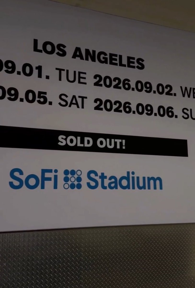 jjkstaan2's tweet photo. SOLD OUT juga di cetak ya😭😝 https://t.co/Eav0Fn5i2V