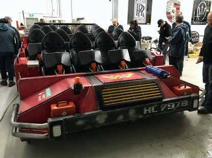 AVPAlo's tweet photo. this is how close we were to an Alien vs Predator ride btw https://t.co/egoyyvUSjn