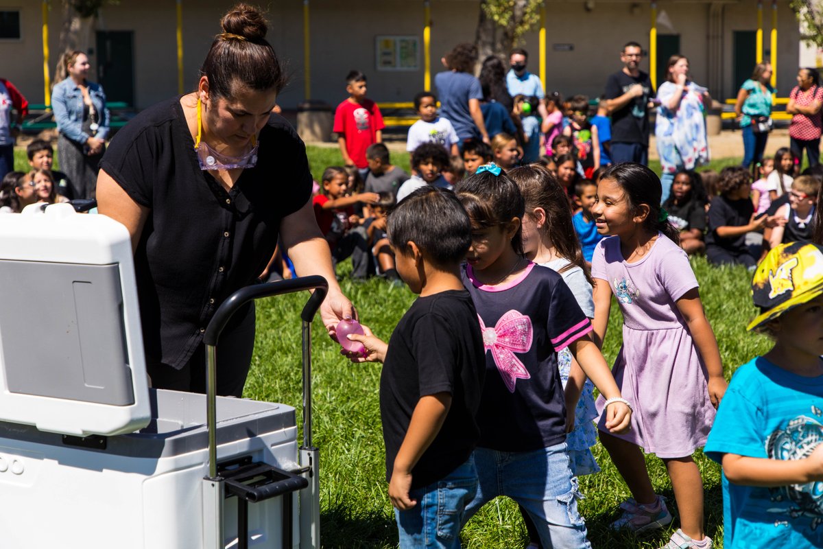 BanningUSD's tweet photo. Attendance brought some extra fun to Hemmerling Elementary School!
Students who met the school’s attendance goal earned a water balloon and the chance to soak participating administrators, teachers, and staff! 💚💛 https://t.co/kR2bBiTc46