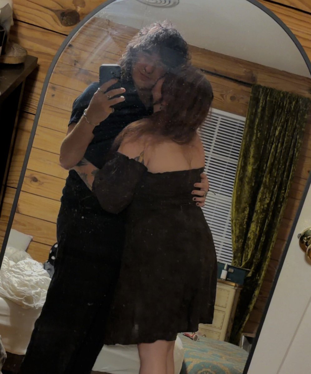 BlueShellSSBU's tweet photo. Little appreciation post for my princess <3 I can’t express how much I miss being together in person.  She has been pushing through so much lately and I can’t express how strong she is for being able to do so and how proud I am. I have never loved someone like I love you angel.🖤 https://t.co/sfeh5Rxp9w