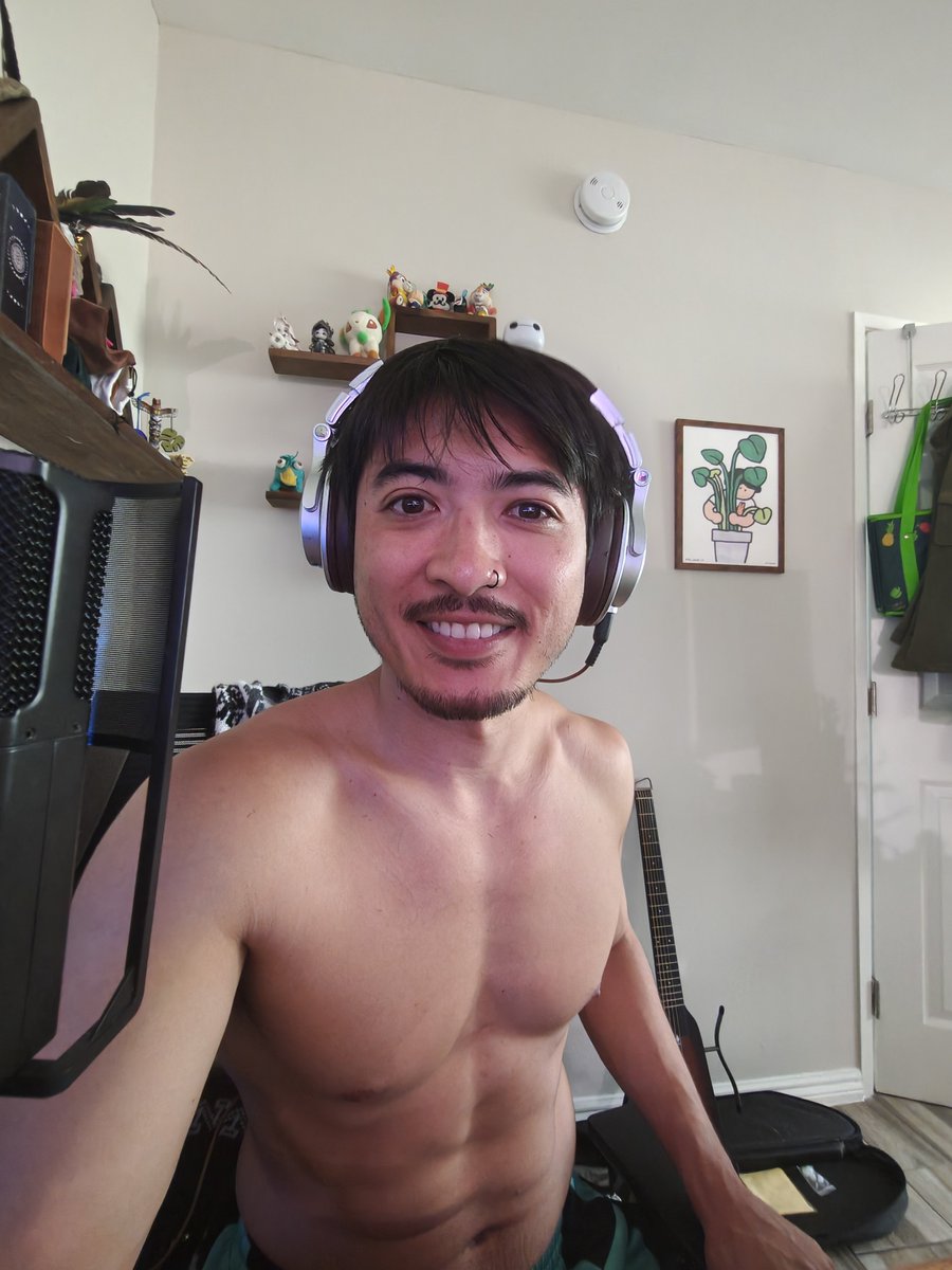 taaantalizing's tweet photo. Come hang out while I play Fortnite! Streaming to Twitch and TikTok https://t.co/gIrH4KvMJe