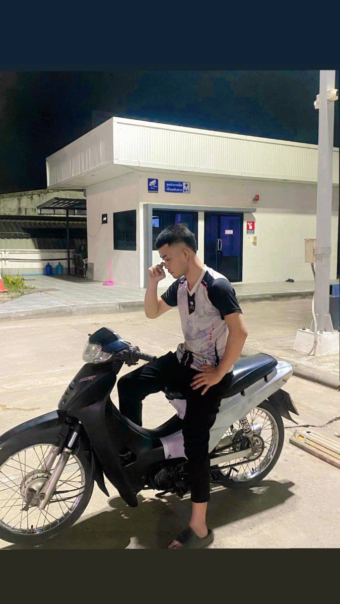 Kk96853125's tweet photo. หาคนคุยได้ป่ะเหงาเวอร์ โสดมากไม่มีใครสนใจมาเลียงดูผมบ้างหรอครับ
#หนองคาย #อุดร #โสดโปรดจีบ https://t.co/ZU83usH2Qq